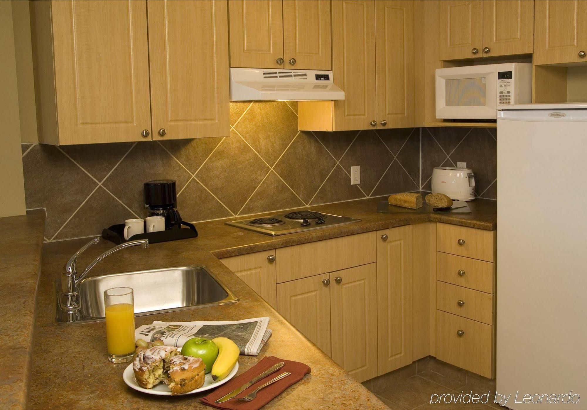 Clearwater Hotel Ltd Fort Mcmurray Bilik gambar